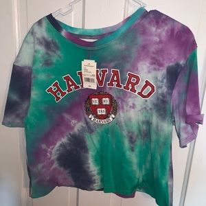 Harvard Cropped Tee